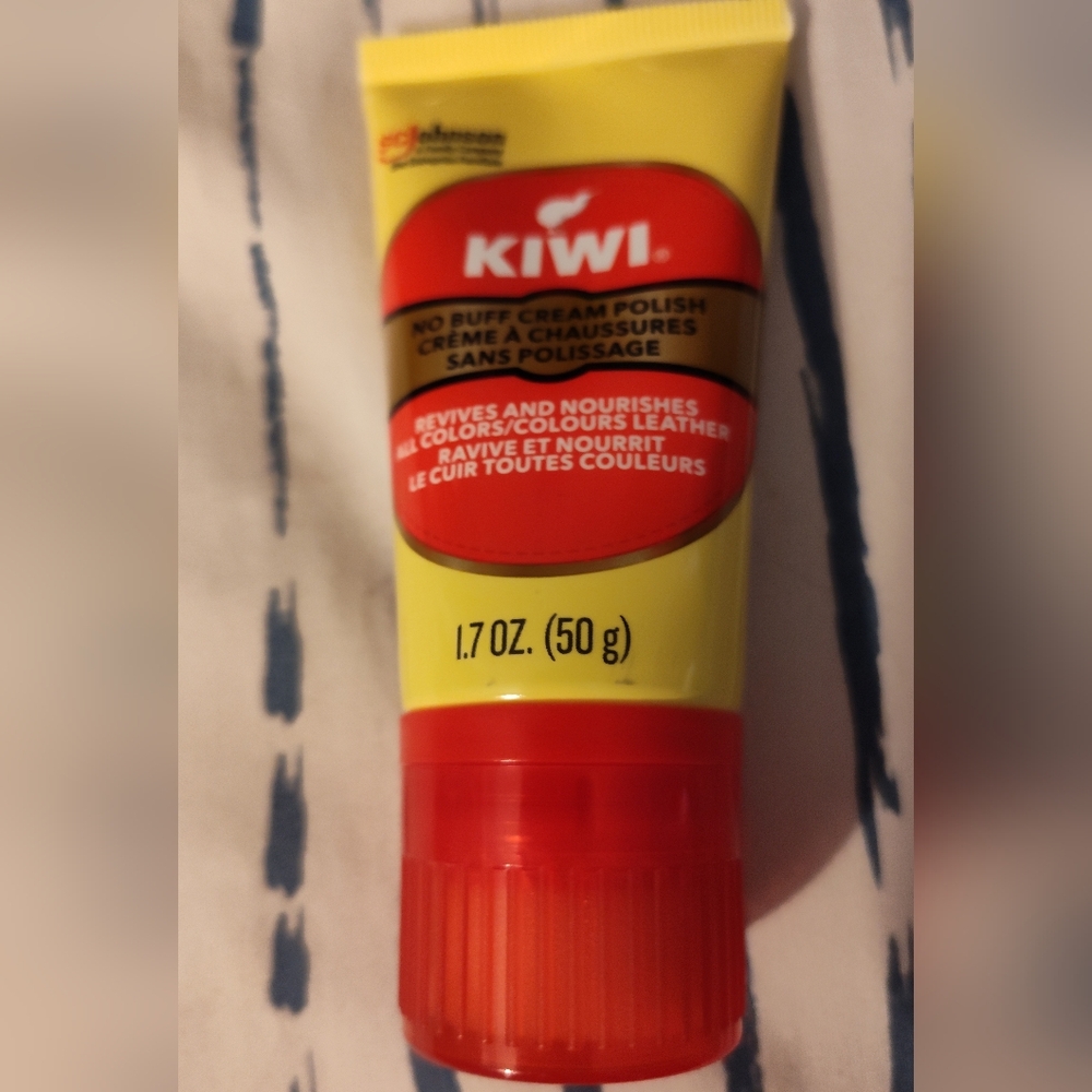 NEW! Kiwi No Buff Cream Polish 1.7oz